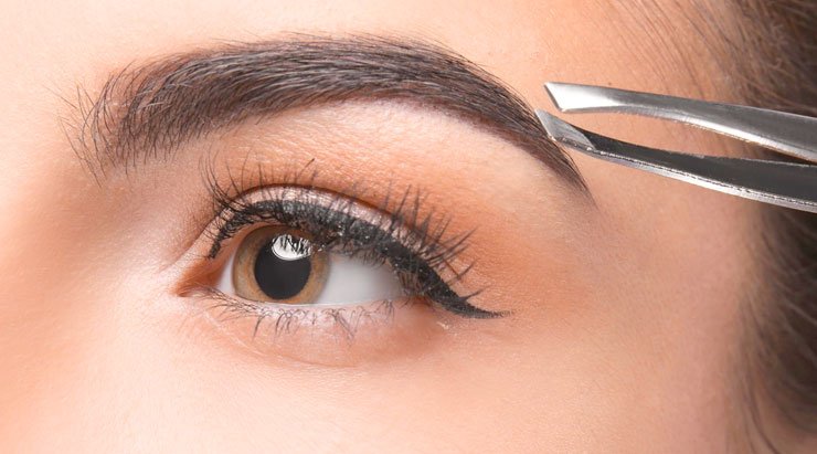 Shape Up Your Eyebrows Perfectly at Home